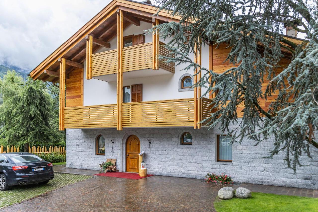 Chalet Mountain Plaza - Apt Greenvalley Pinzolo Exteriör bild