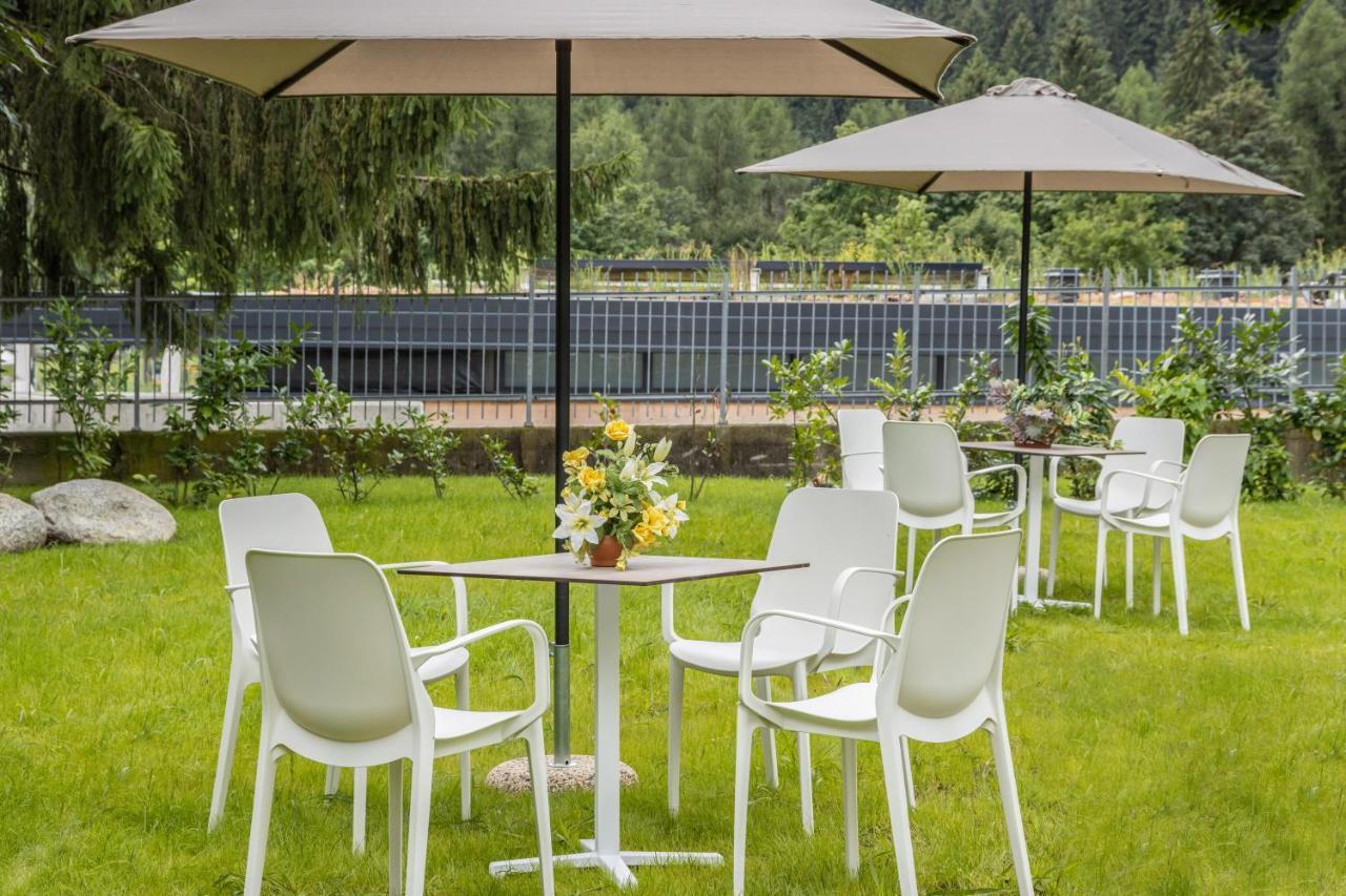 Chalet Mountain Plaza - Apt Greenvalley Pinzolo Exteriör bild