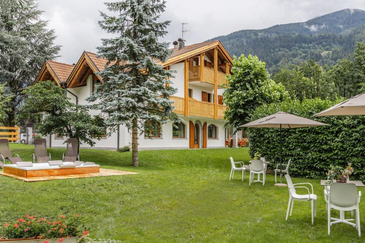 Chalet Mountain Plaza - Apt Greenvalley Pinzolo Exteriör bild
